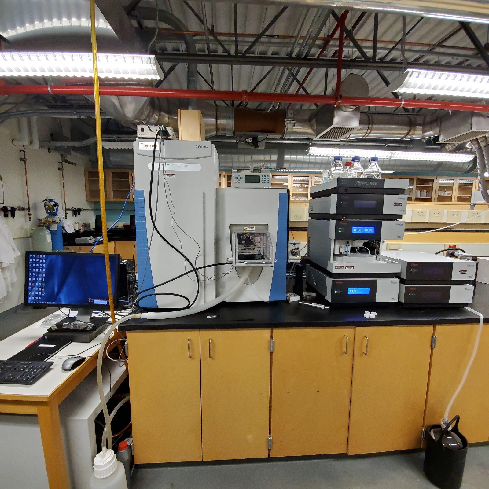 HPLC (High-Performance Liquid Chromatography)